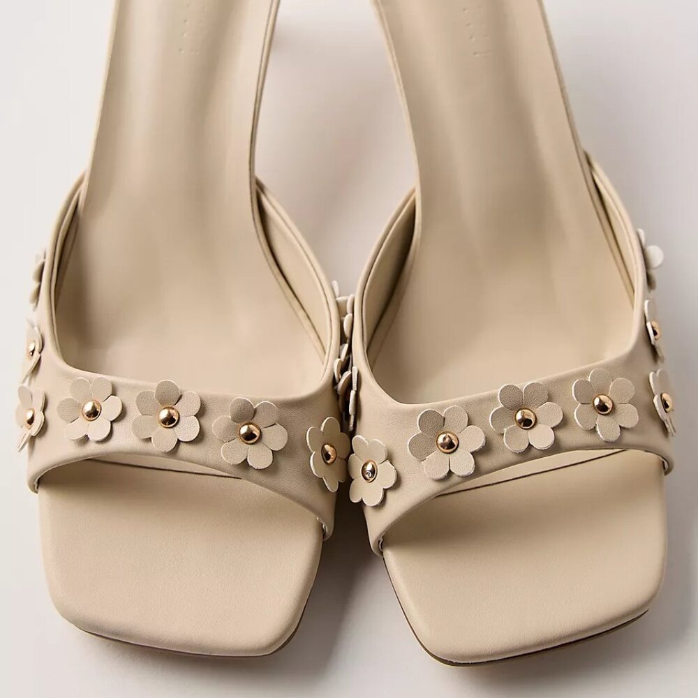 Tessie Vegan Kitten Heels - Never been worn new with box